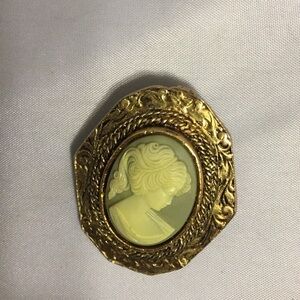 VINTAGE CAMEO STAMPED PIN BROOCH AND PENDANT